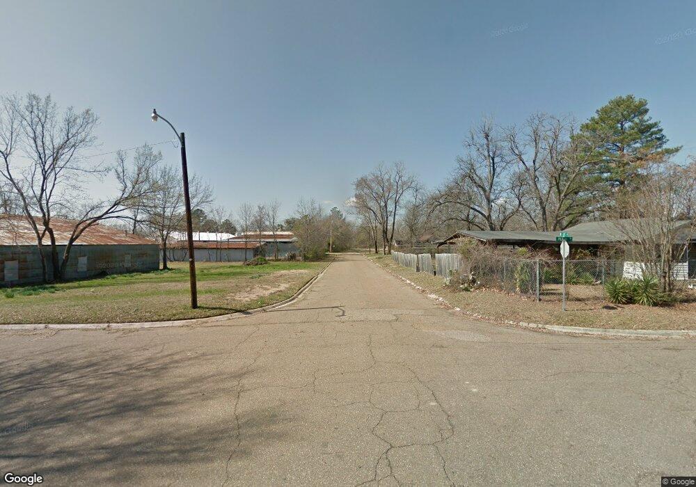 1604 W Martin Luther King jr Blvd, Texarkana, TX 75501 - photo 1