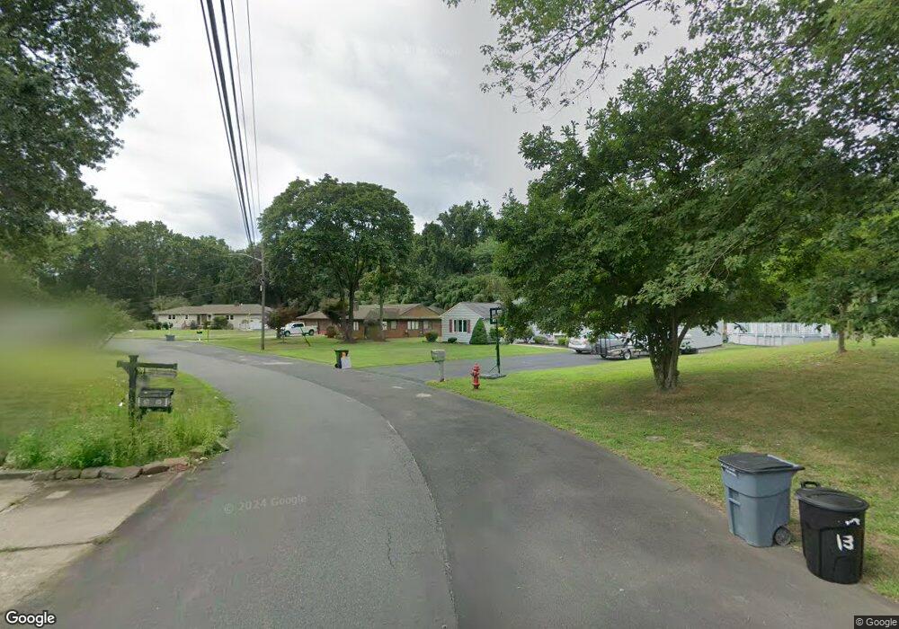 13 Woodbrook Dr, Matawan, NJ 07747 - photo 1