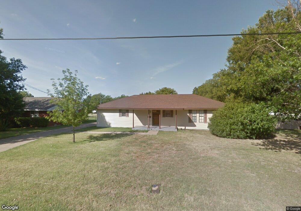 1208 Grand Ave, Cleburne, TX 76033 - photo 1
