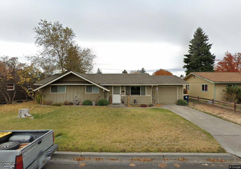 1021 SW 13th St, Redmond, OR 97756 - photo 1