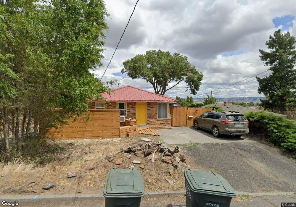 716 NW 5th St, Pendleton, OR 97801 - photo 1