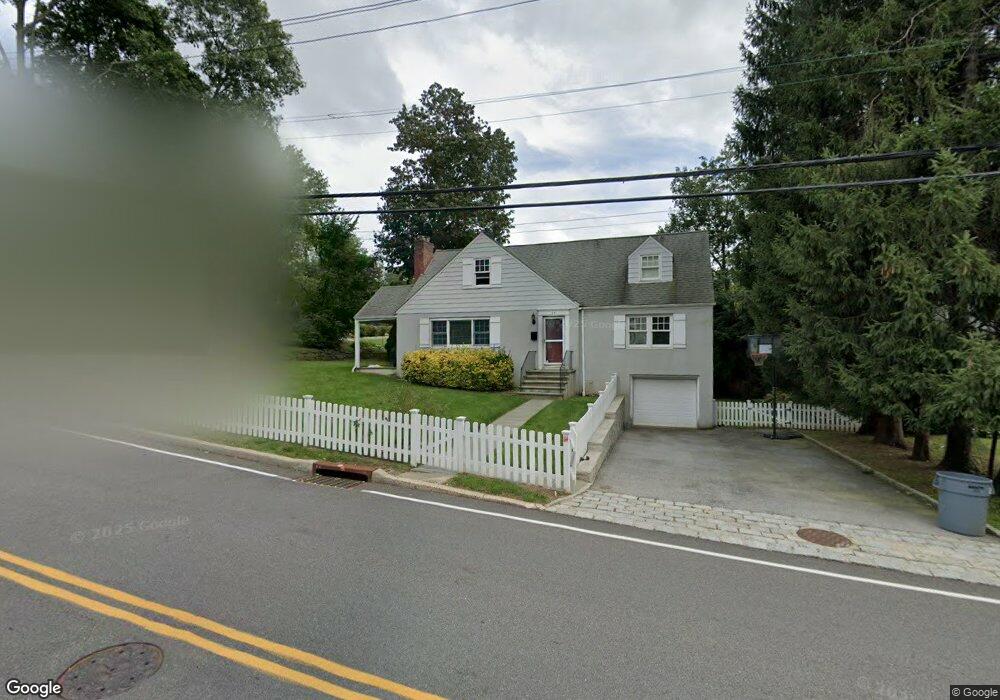 25 Rockland Ave, Larchmont, NY 10538 - photo 1