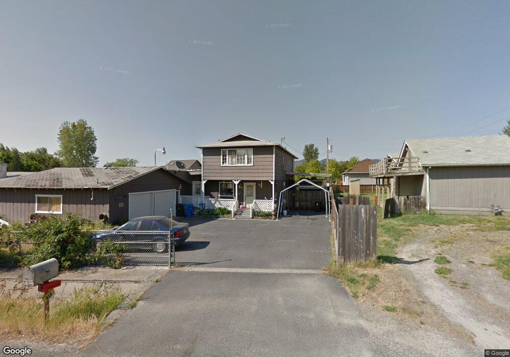 912 Mayfair Ln, Grants Pass, OR 97527 - photo 1