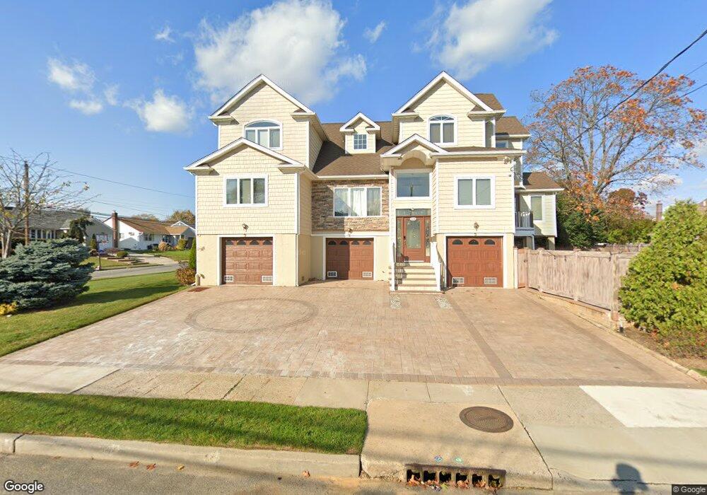 519 Derby Dr S unit House, Oceanside, NY 11572 - photo 1