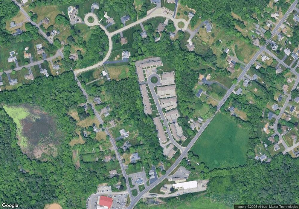 705 Meadowecrest Cir, Ludlow, MA 01056 - photo 1