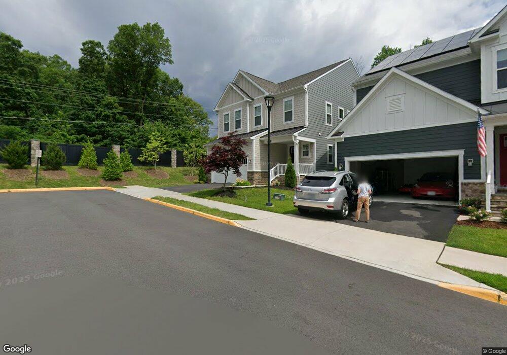 4525 Roberts Rd, Fairfax, VA 22032 - photo 1