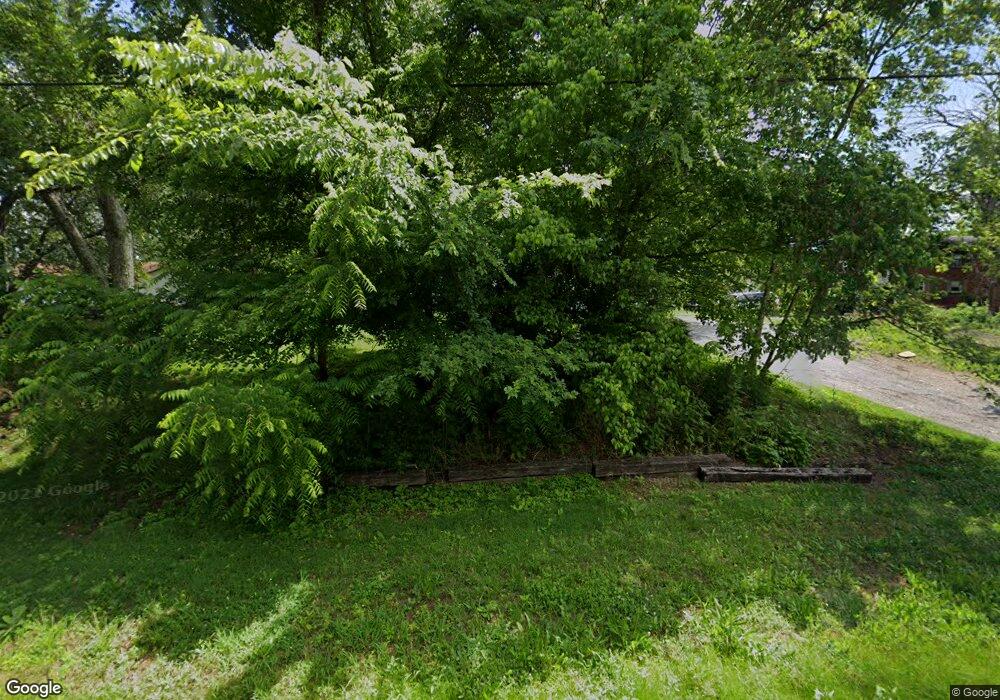 8228 Pickens Gap Rd, Knoxville, TN 37920 - photo 1