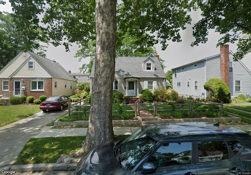 268-15 78th Ave, Queens, NY 11004 - photo 1