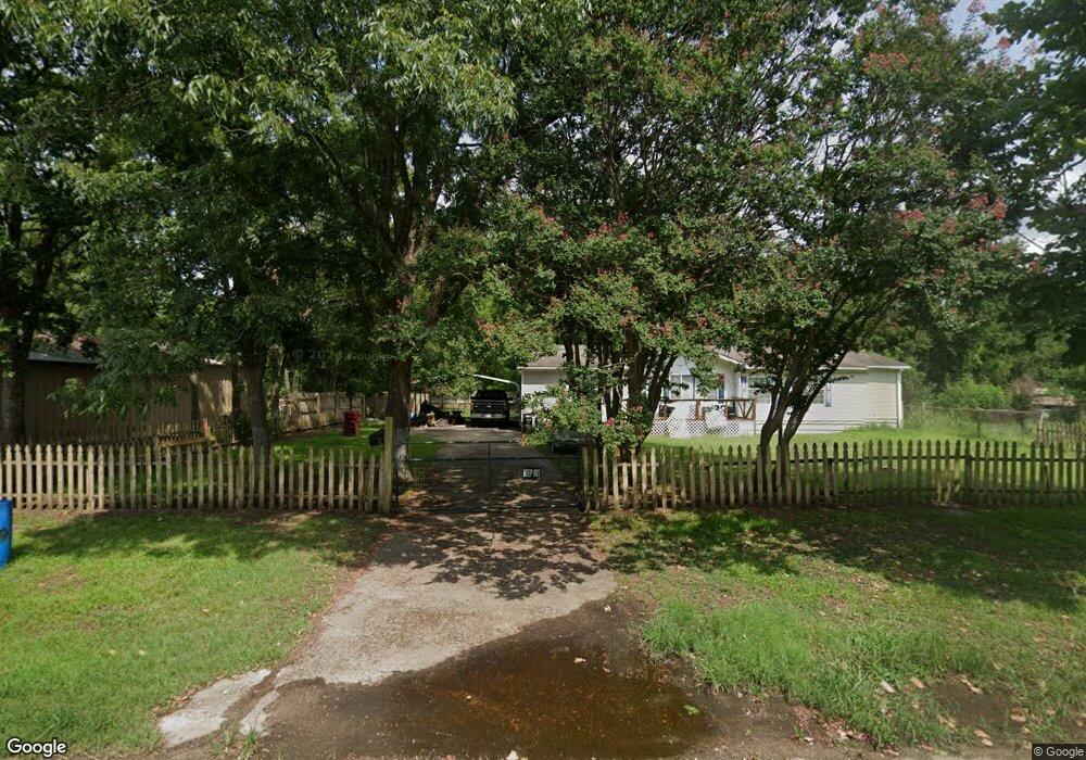 609 S E St, Hugo, OK 74743 - photo 1