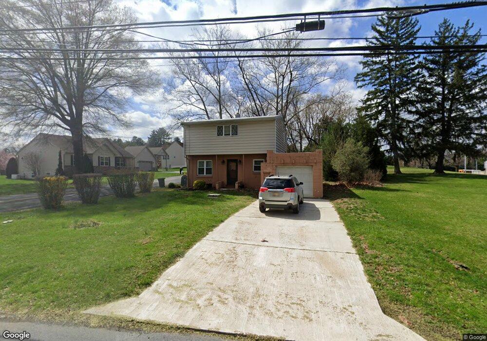 10 Lorane Rd, Reading, PA 19606 - photo 1