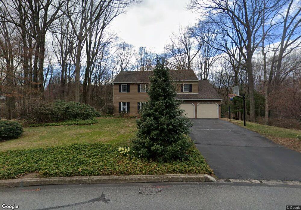 16 Shady Hollow Ln, Reading, PA 19607 - photo 1