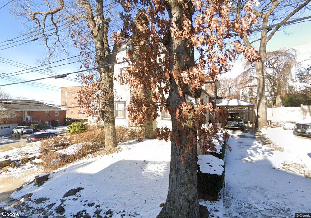 132 van Cortlandt Pk Ave, Yonkers, NY 10701 - photo 1