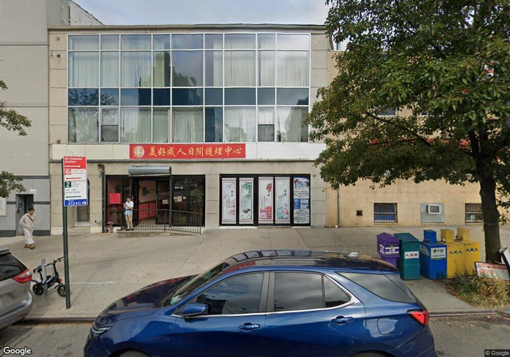 13781 Northern Blvd, Flushing, NY 11354 - photo 1