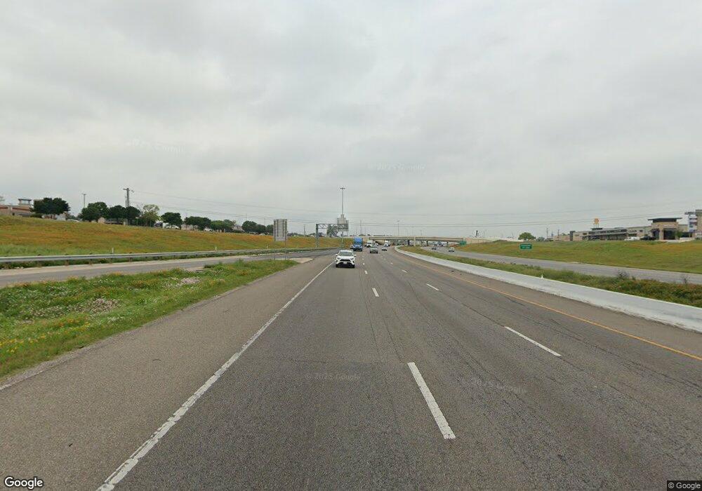 2557 S Loop 35, Alvin, TX 77511 - photo 1