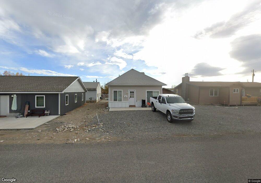 302 Robert St, Cody, WY 82414 - photo 1