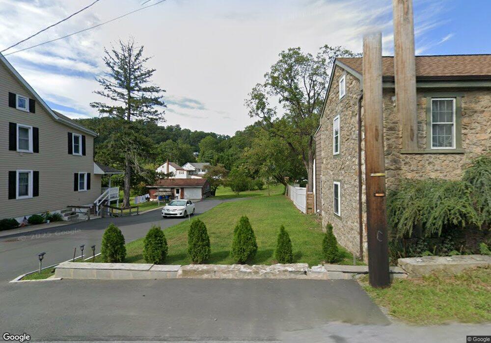 1639 W Philadelphia Ave, Boyertown, PA 19512 - photo 1