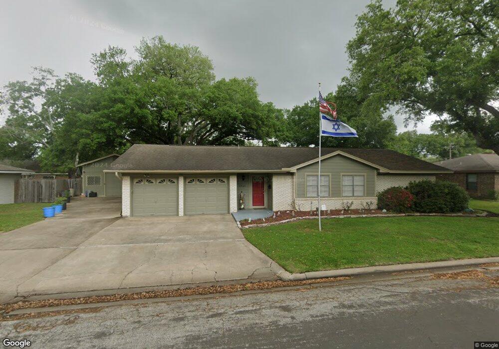 2925 La Vista Ave, Bay City, TX 77414 - photo 1
