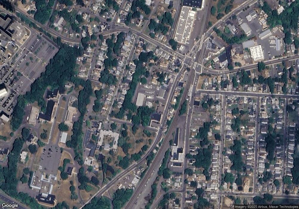 416 Colony St, Meriden, CT 06451 - photo 1