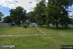 105 S Franklin St, Avon, IL 61415