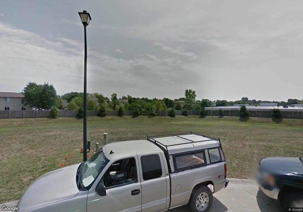 2648 E 56th Ct, Davenport, IA 52807 - photo 1