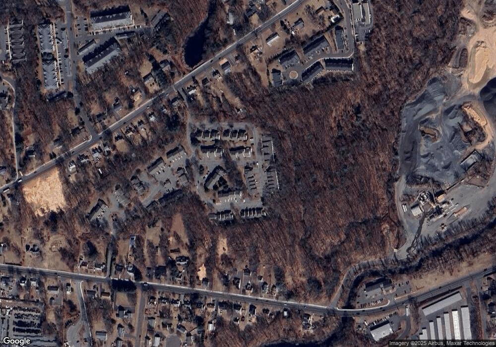 116 Oak Forest Dr unit 116, Manchester, CT 06042 - photo 1