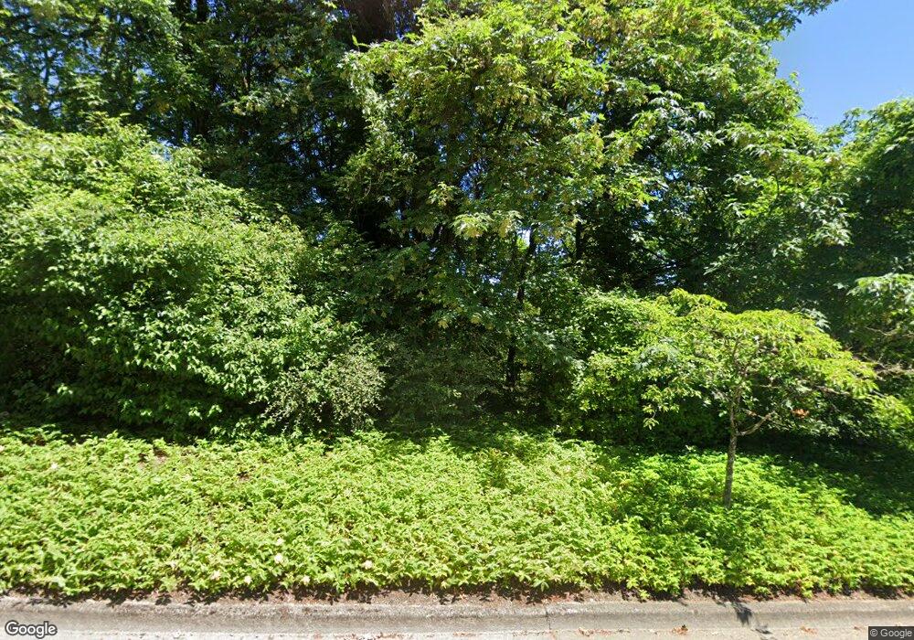 5061 Foothills Dr unit E, Lake Oswego, OR 97034 - photo 1