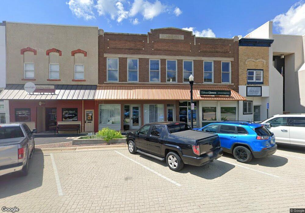 109 N Vine St, West Union, IA 52175 - photo 1