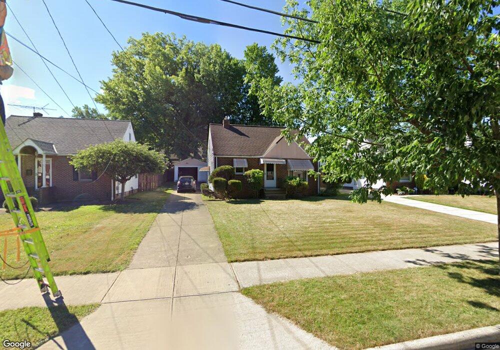 26 Arlington Cir, Wickliffe, OH 44092 - photo 1