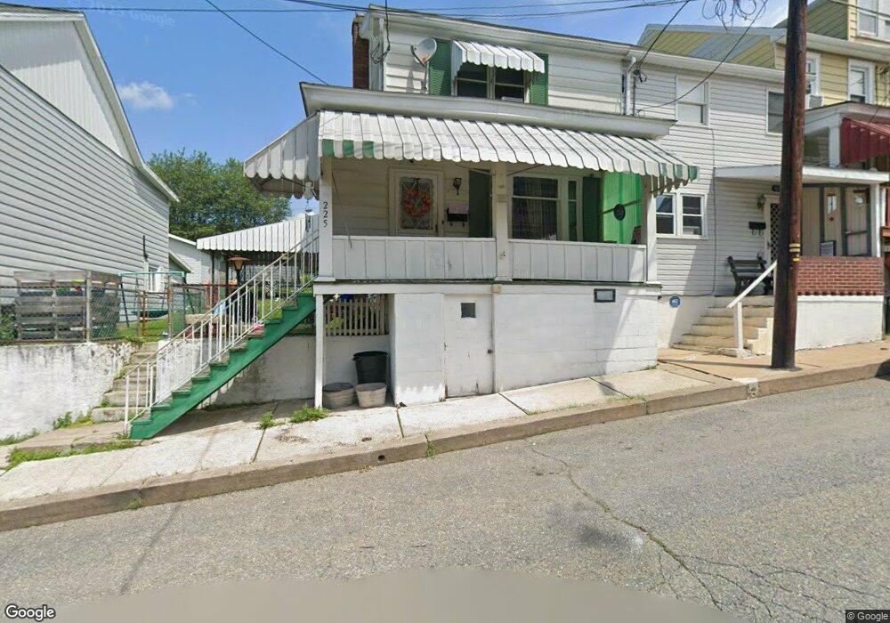 223 Brown St, Tamaqua, PA 18252 - photo 1