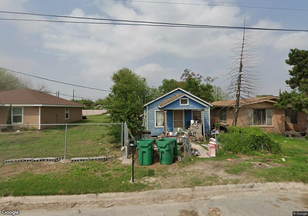 215 E Clark Ave, Pharr, TX 78577 - photo 1
