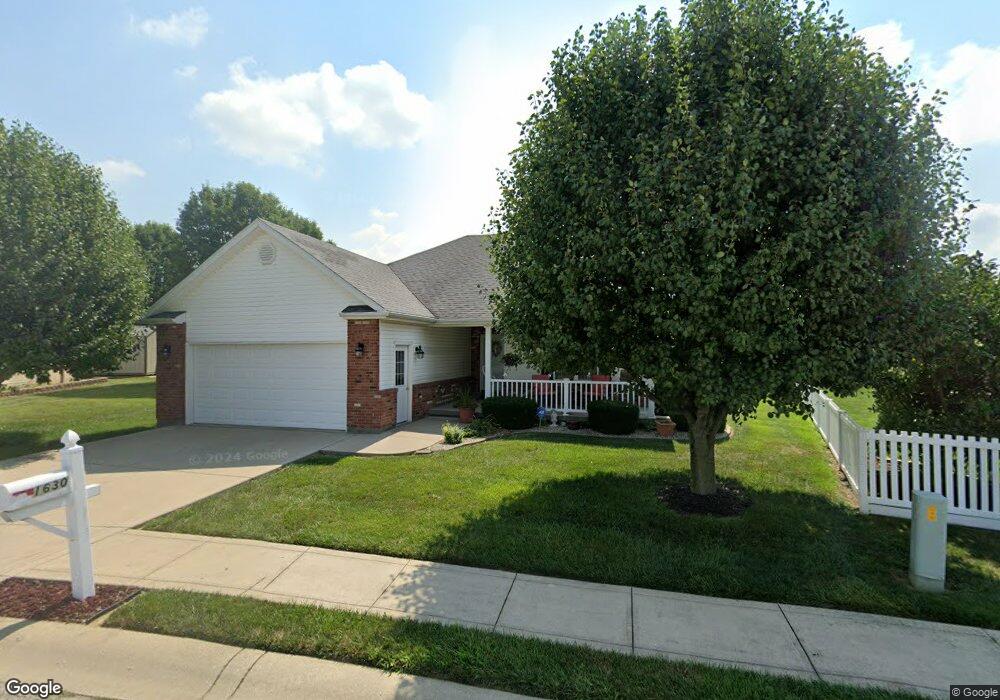 1630 N Wedgewood Ave, Greensburg, IN 47240 - photo 1