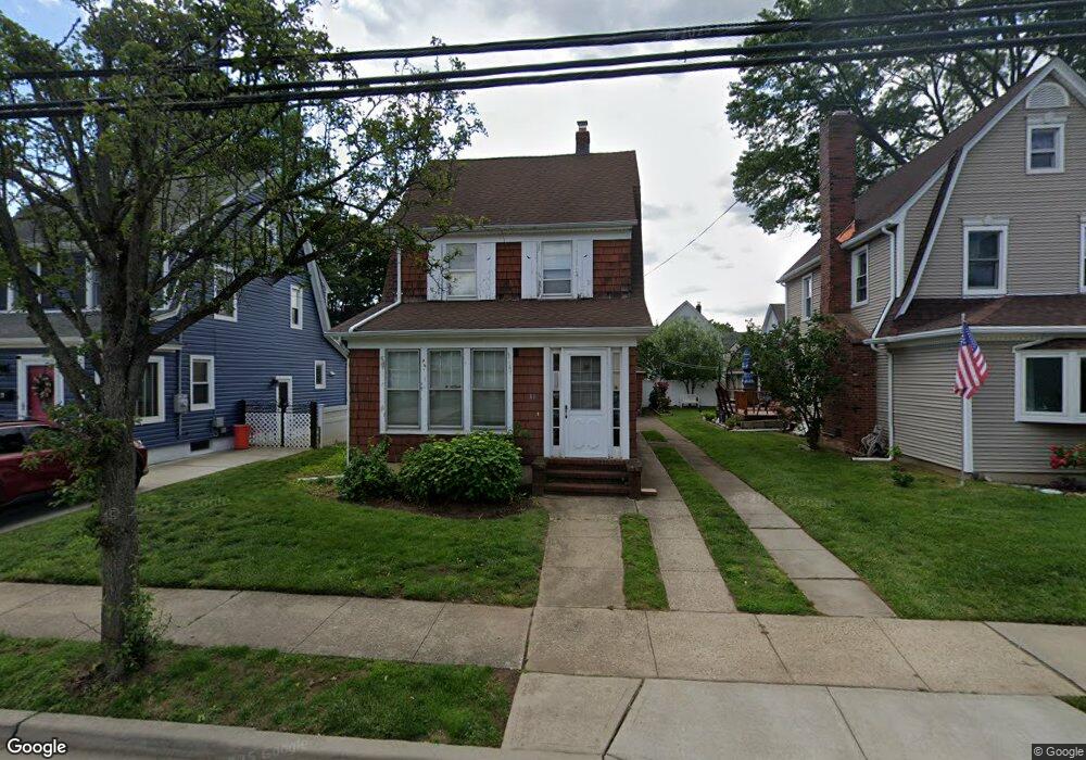 31 Holly Ave, Mineola, NY 11501 - photo 1