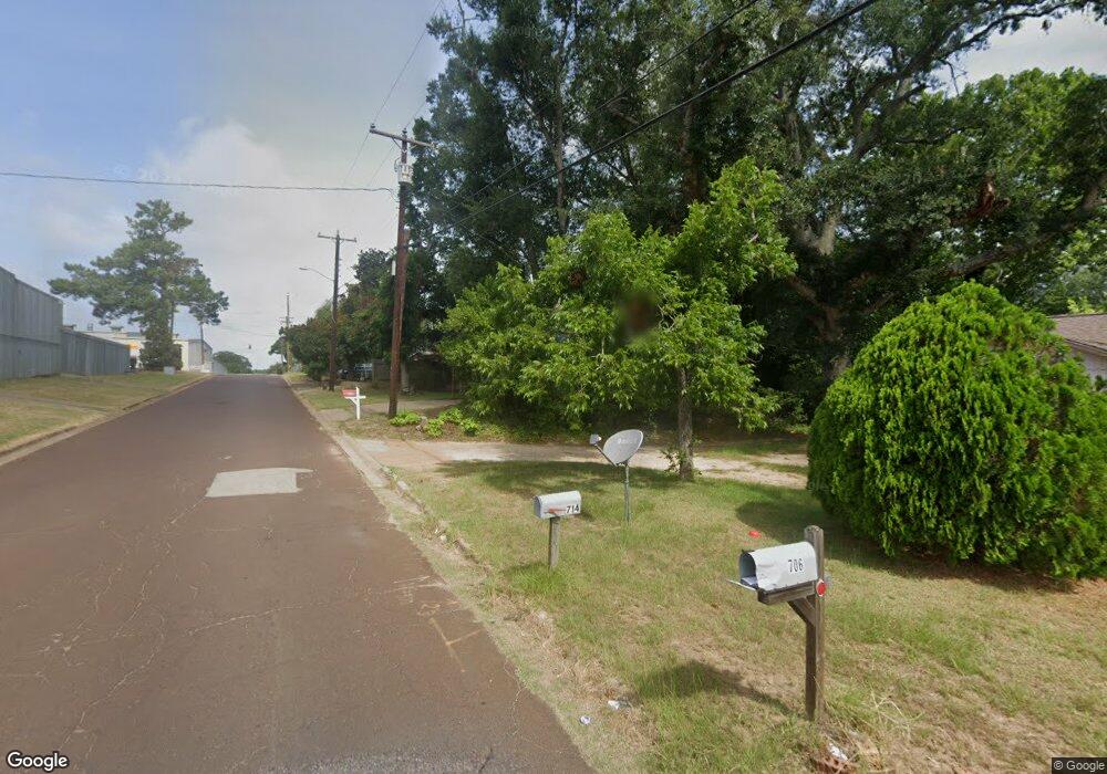 718 W Seale St, Nacogdoches, TX 75964 - photo 1