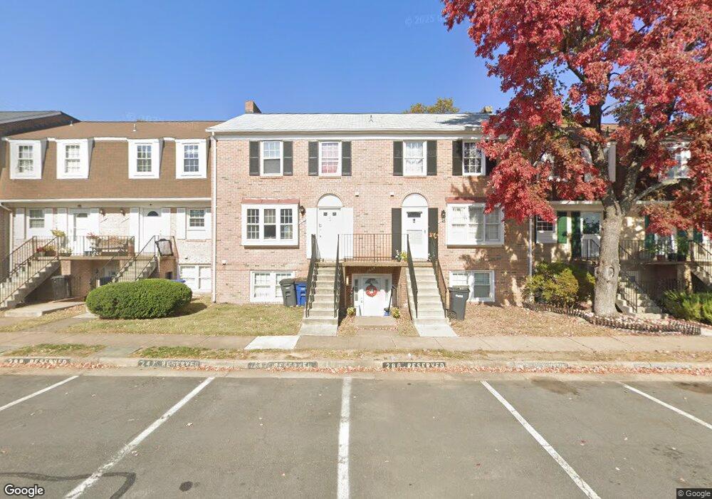 1018 Brixton Ct unit 1018B, Sterling, VA 20164 - photo 1