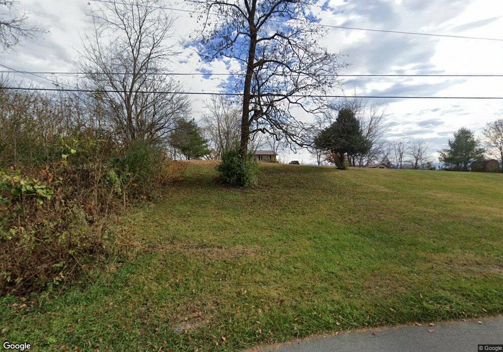 114 Spring Dr, Johnson City, TN 37601 - photo 1