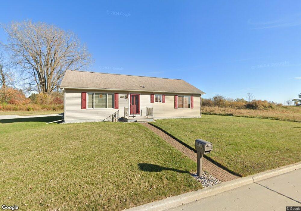 1851 Lilac Dr, Manitowoc, WI 54220 - photo 1