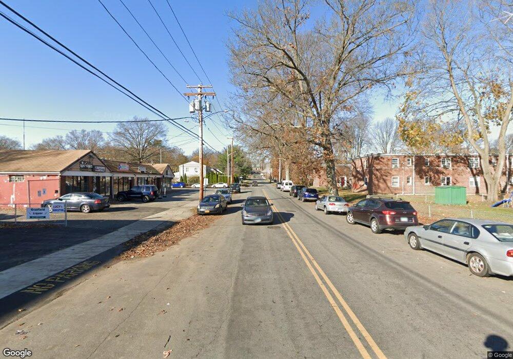 355 Granfield Ave unit A, Bridgeport, CT 06610 - photo 1