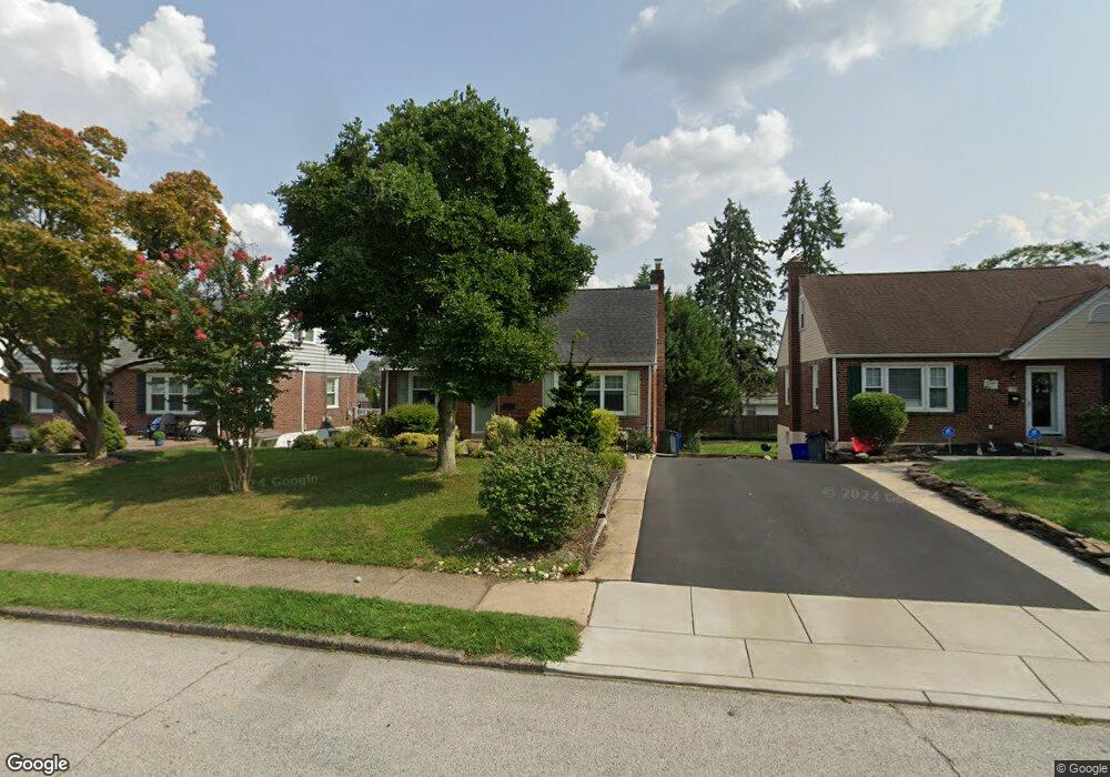 121 Walnut Hill Ln, Havertown, PA 19083 - photo 1