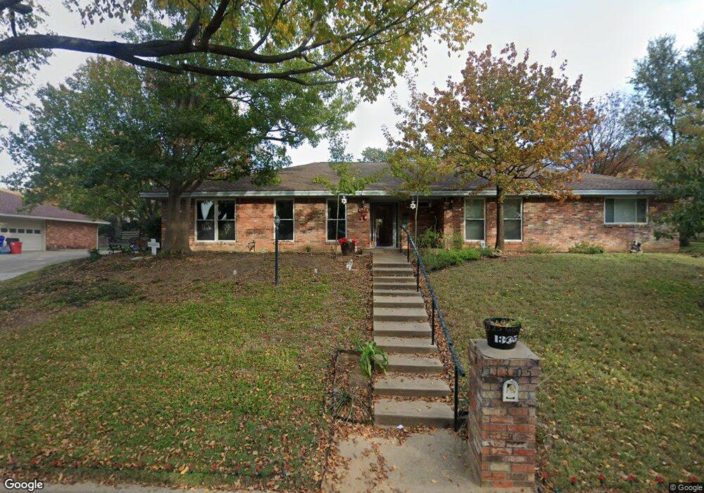 1305 Cliffwood Rd, Euless, TX 76040 - photo 1