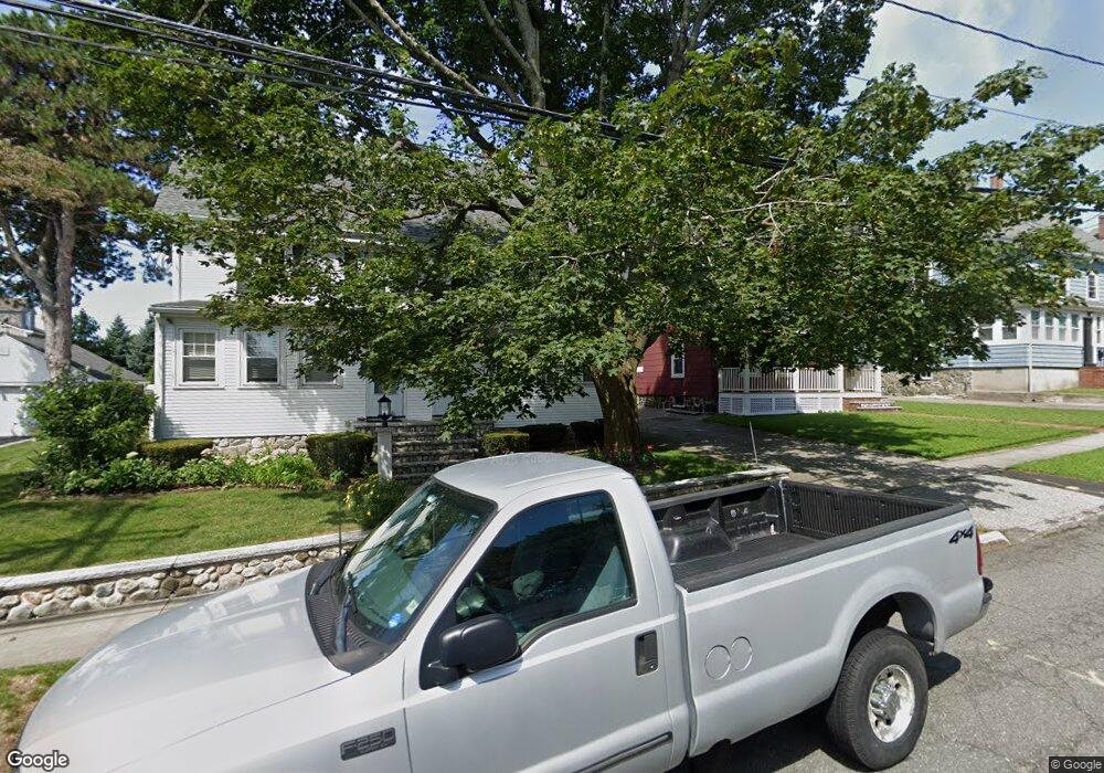 12 Loring Ave unit Right, Winchester, MA 01890 - photo 1