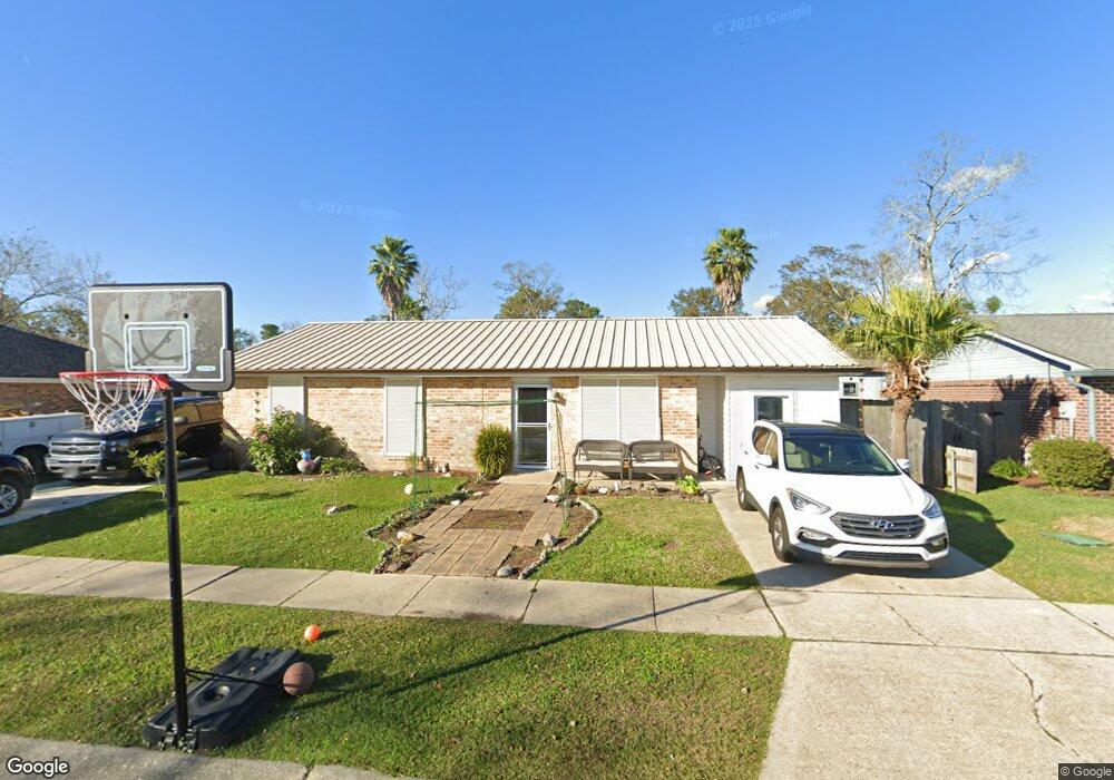 2712 Sieglinde Ct, Marrero, LA 70072 - photo 1