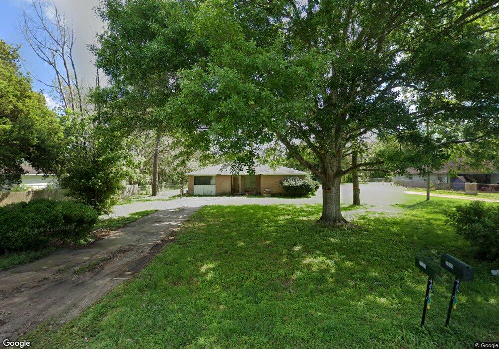 3009 Sycamore Ave, Bay City, TX 77414 - photo 1