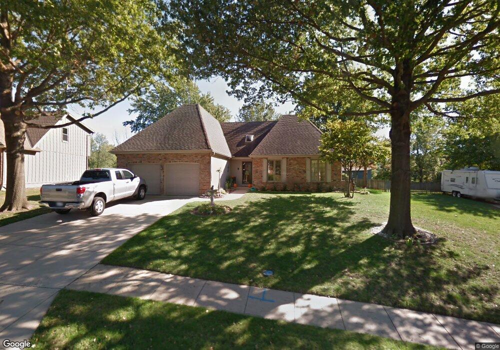 5775 Richards Cir, Shawnee, KS 66216 - photo 1