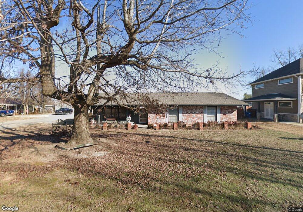 608 NW B St, Bentonville, AR 72712 - photo 1