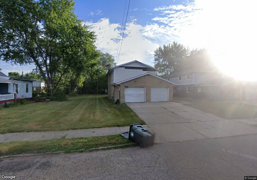 1007 8th St NE, Canton, OH 44704 - photo 1