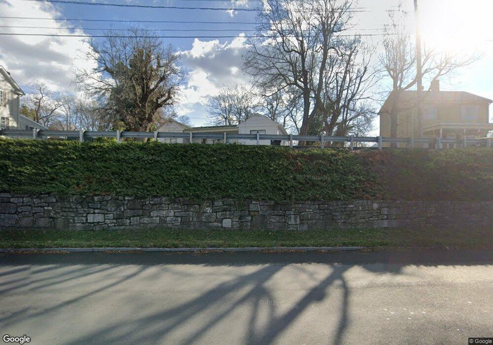 270 N Massanutten St, Strasburg, VA 22657 - photo 1