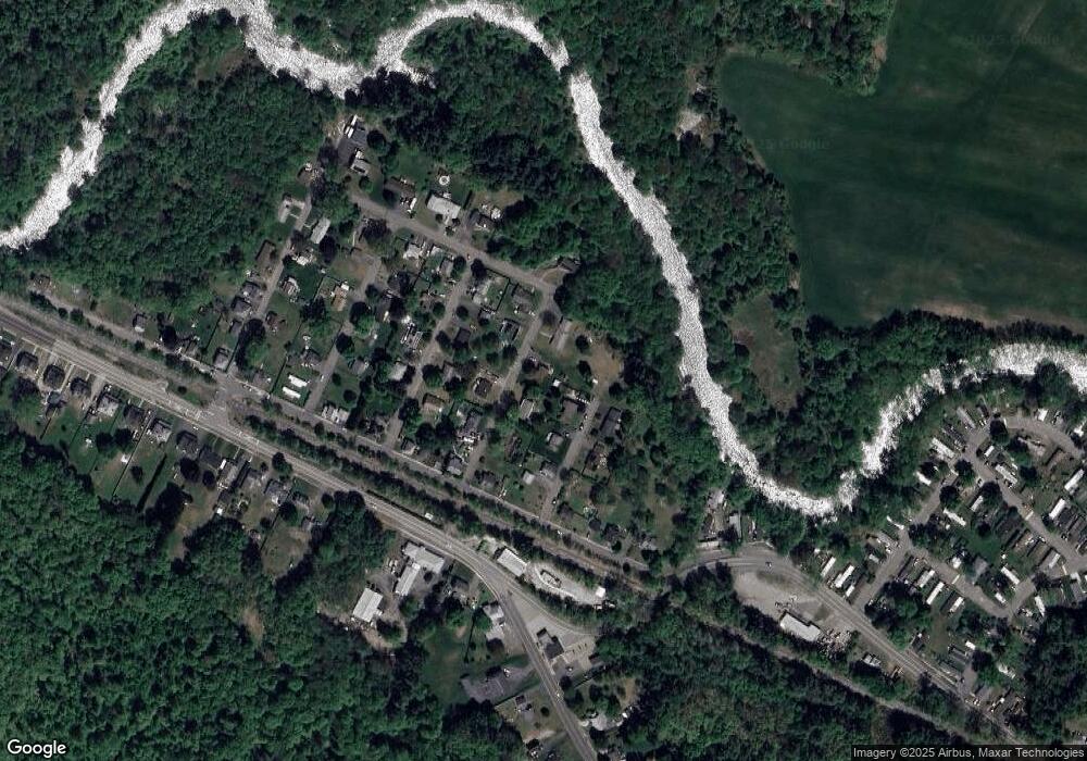 29 Cedar St, Three Rivers, MA 01080 - photo 1