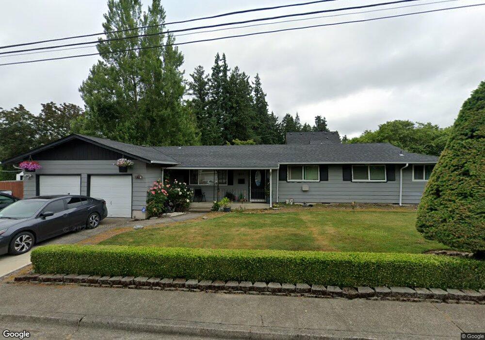 611 W Sheridan St, Newberg, OR 97132 - photo 1
