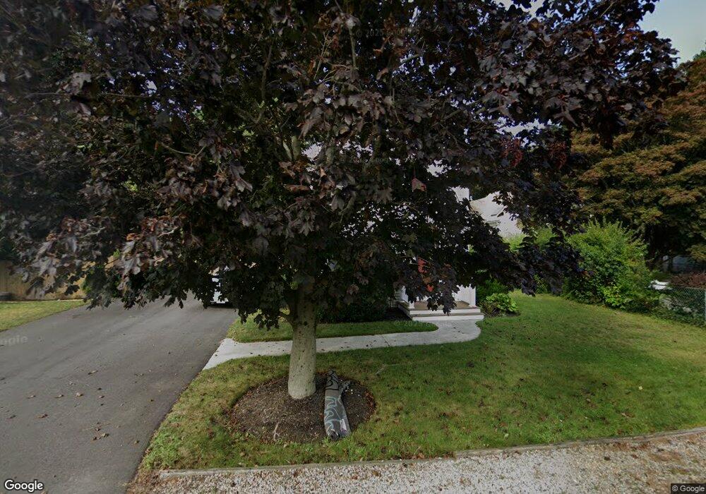 642 Liberty St, Rockland, MA 02370 - photo 1