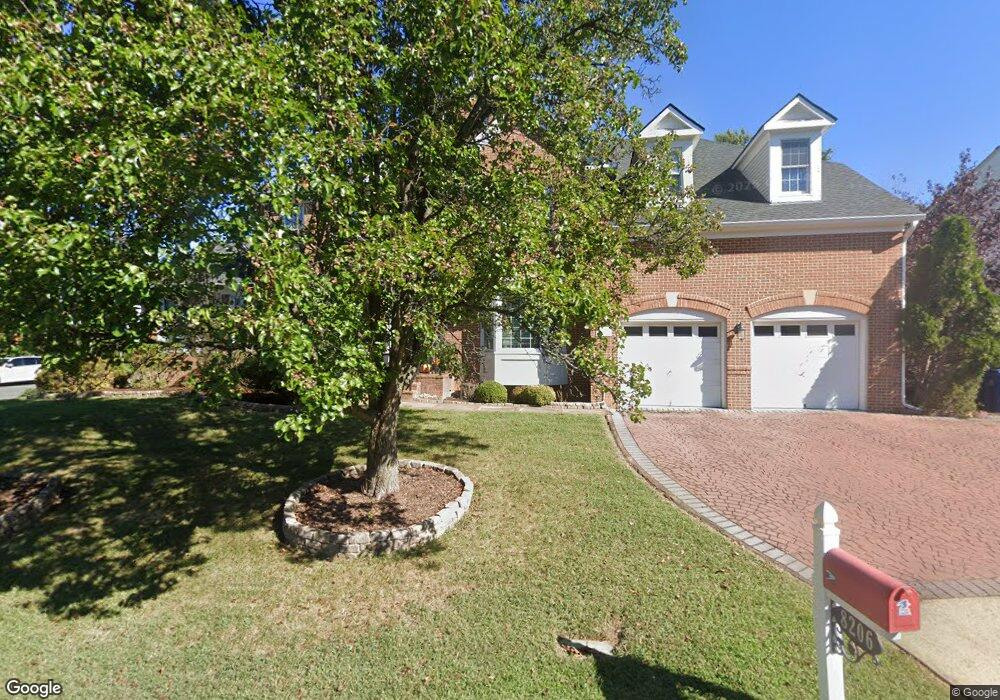 8206 Westwood Mews Ct, Vienna, VA 22182 - photo 1